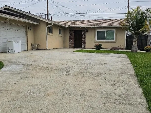 822 Greenberry Dr, La Puente, CA 91744