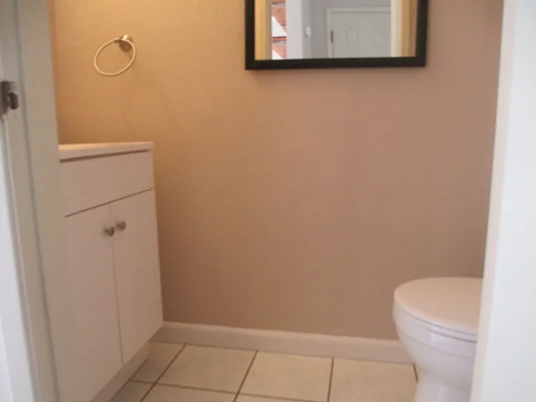 4560 Thornton Ave #15 — Photo 11