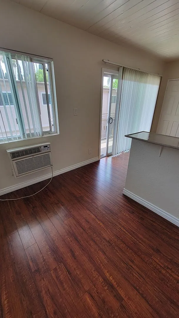 Park Verdugo Apartments — Photo 3