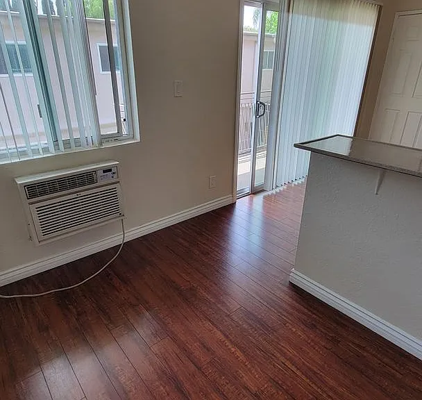 Park Verdugo Apartments — Photo 31