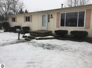 409 Olive St, Saint Louis, MI 48880