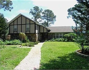 1st image of 121 Venetian Ct