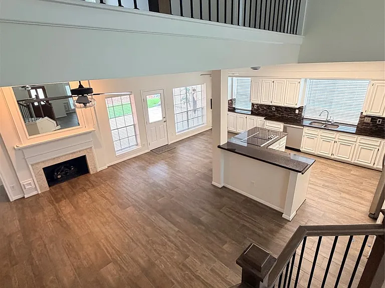 2201 Summer Reef Dr — Photo 9