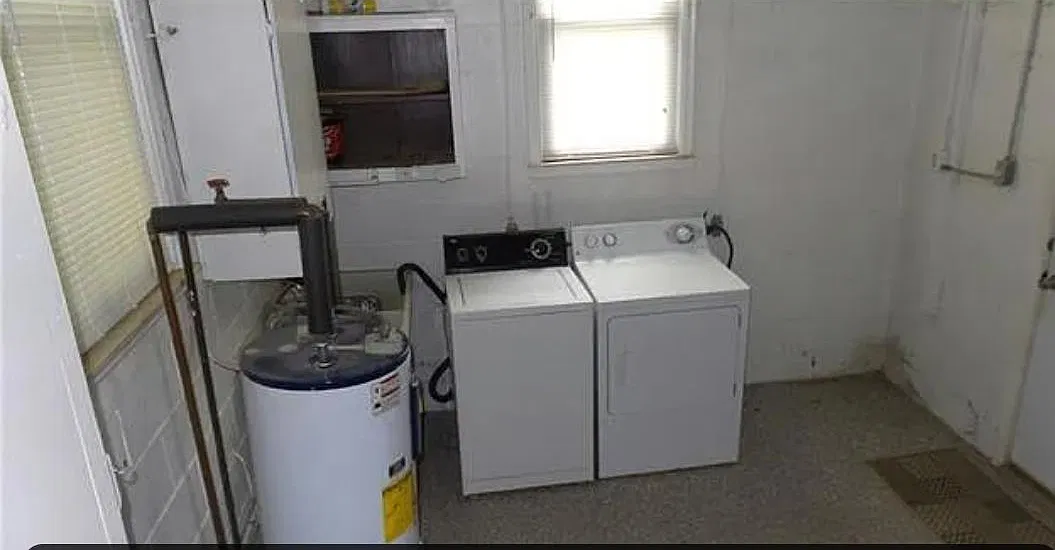 2 bed, 994 sqft, $1,600 — Photo 2