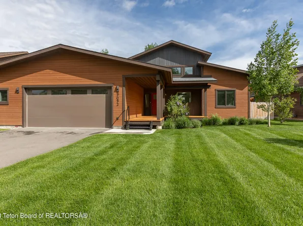 3052 Whitehouse Dr, Jackson, WY 83001