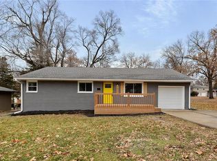 6300 W 82nd St, Overland Park, KS 66204