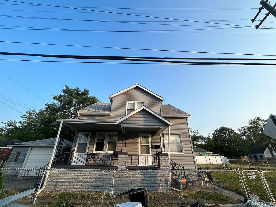1st image of 20060 Roselawn St