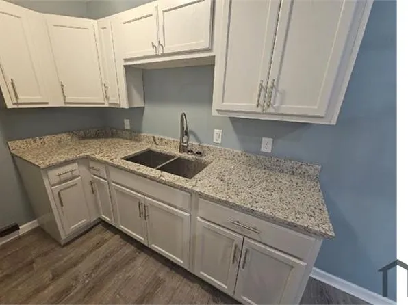 3232 Rosa L Parks Ave, Montgomery, AL 36105