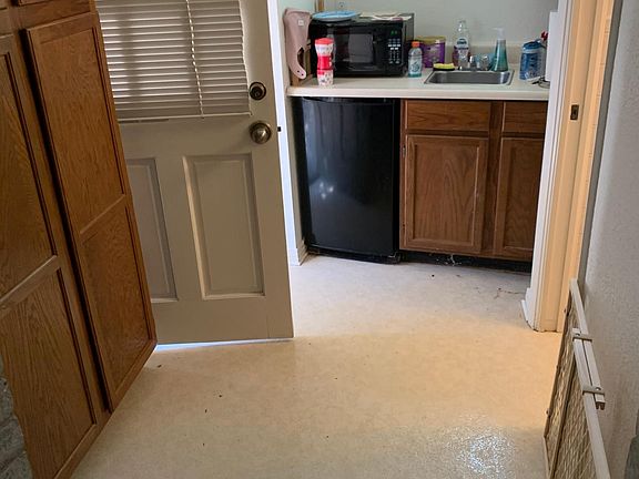 5th image of 1109 Madeline Dr #B