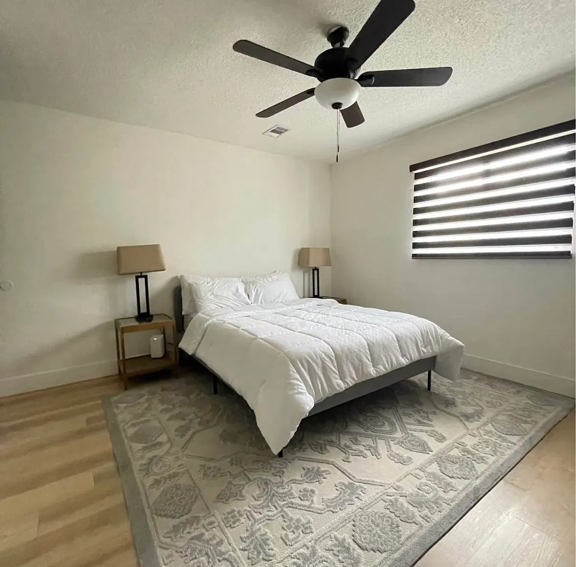 Studio, 1100 sqft, $1,400 — Photo 1