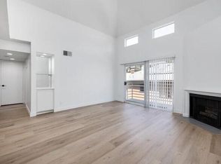 1156 Hacienda Pl #302, West Hollywood, CA 90069
