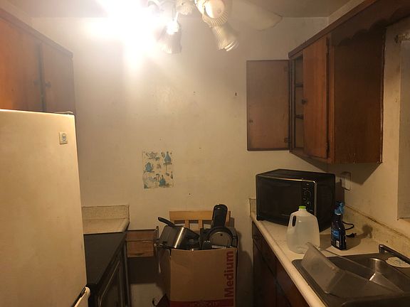 5th image of 5021 Kempston Dr