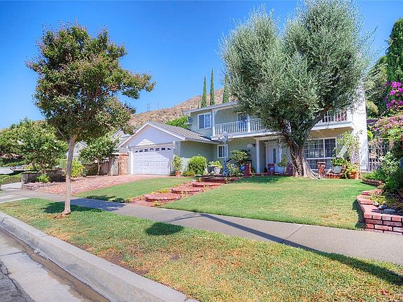 2nd image of 3207 Shadylawn Dr