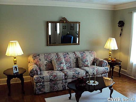 3rd image of 4940 Bentbrook Dr