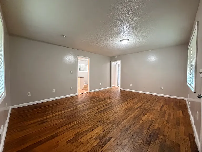 3579 Tulip Dr — Photo 6
