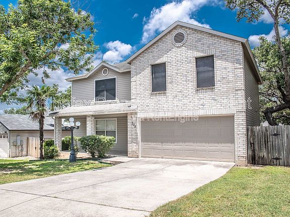 2nd image of 225 Samantha Dr