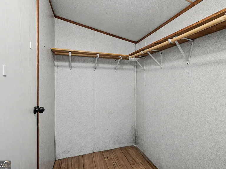 73 Lillian Cir — Photo 12