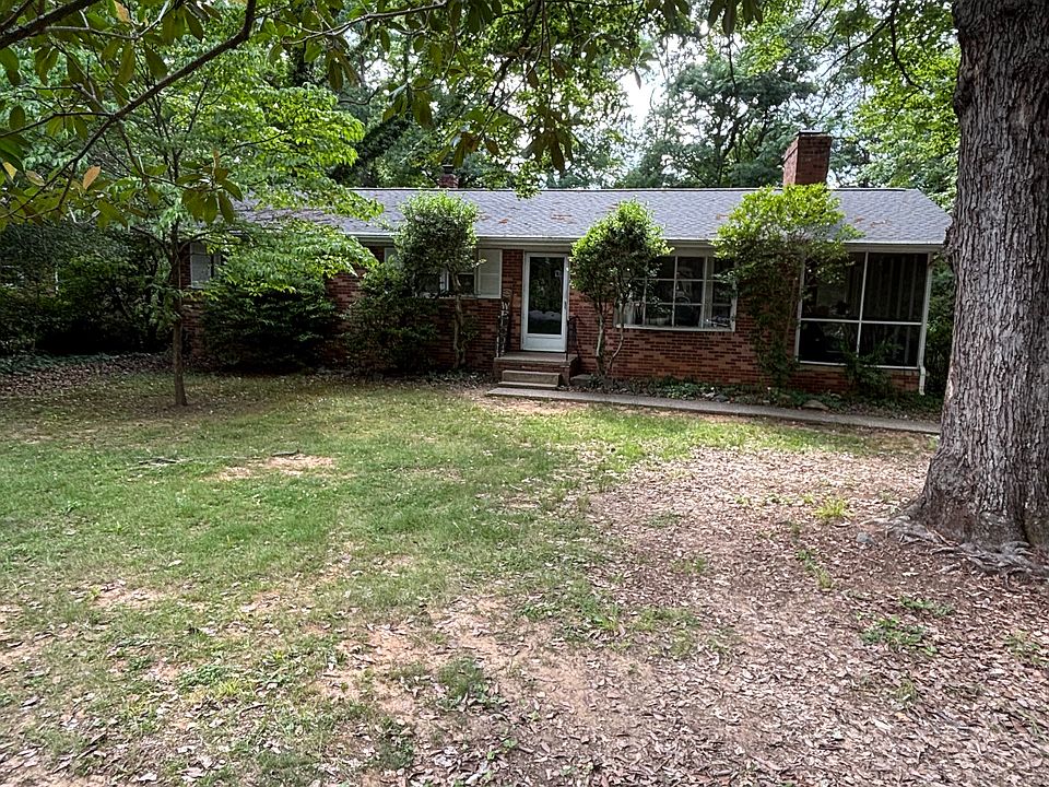 1st image of 145 W Park Dr