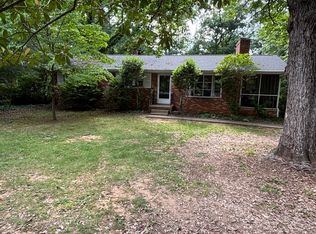 145 W Park Dr, Charlottesville, VA 22901