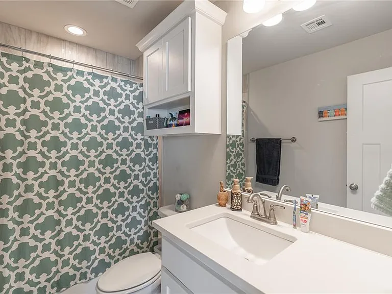 13809 Village Cv — Photo 23