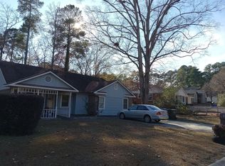 4587 Ferncreek Dr, Fayetteville, NC 28314