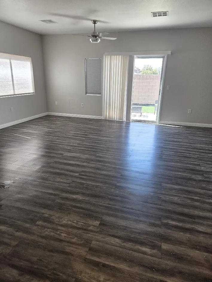 3 bed, 1641 sqft, $2,200 — Photo 3