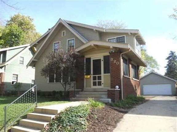 3rd image of 820 N Chauncey Ave