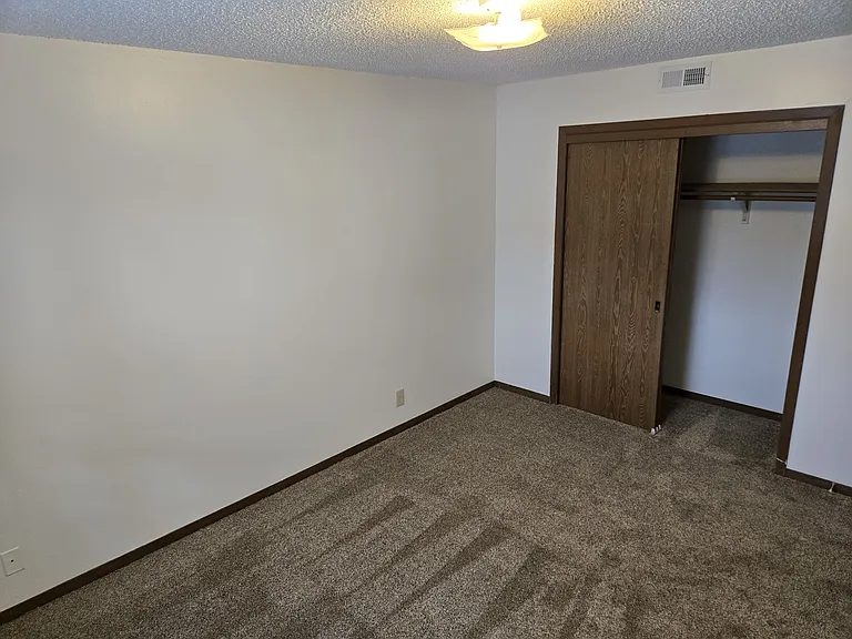 1701 Prospect St — Photo 14