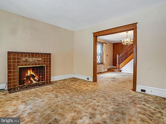 4th image of 2166 W Norwegian St