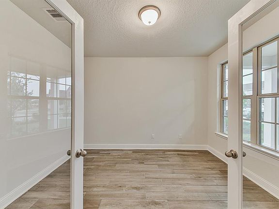 4th image of 15218 Montezuma Quail Dr