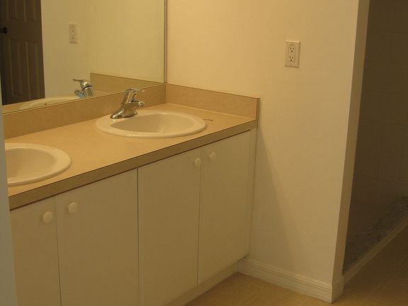 3rd image of 3112 71st St W