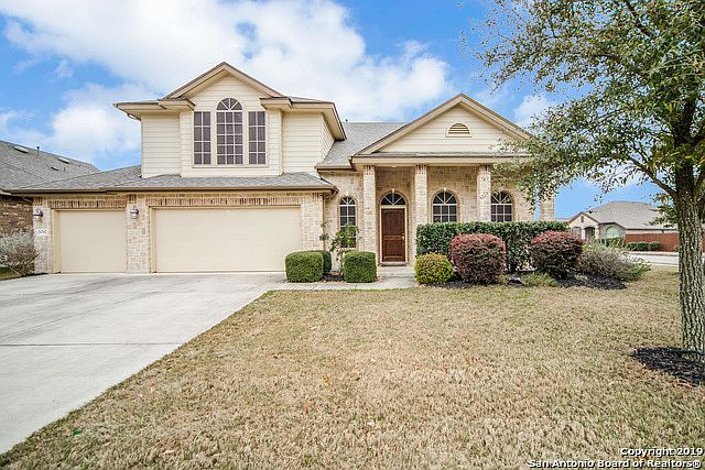 1st image of 26702 Camden Chase