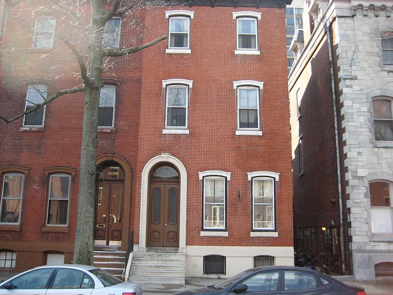 2022 Spring Garden St #2R — Photo 5