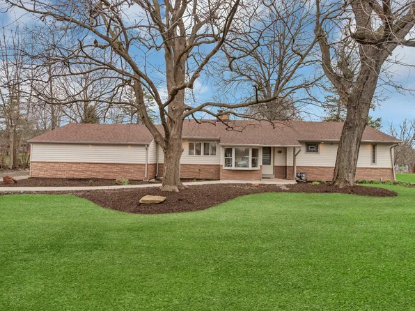 3N531 N Locust Ave, West Chicago, IL 60185