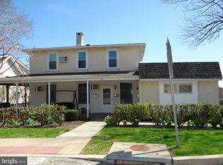 841 Old Lancaster Rd, Berwyn, PA 19312