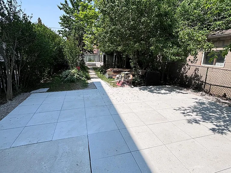 12 Rotherham Ave #LOWER — Photo 14