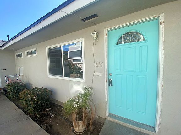 2nd image of 1633-1639 Hornblend St #1637