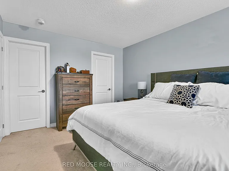 373 Sweetfern Cres — Photo 31
