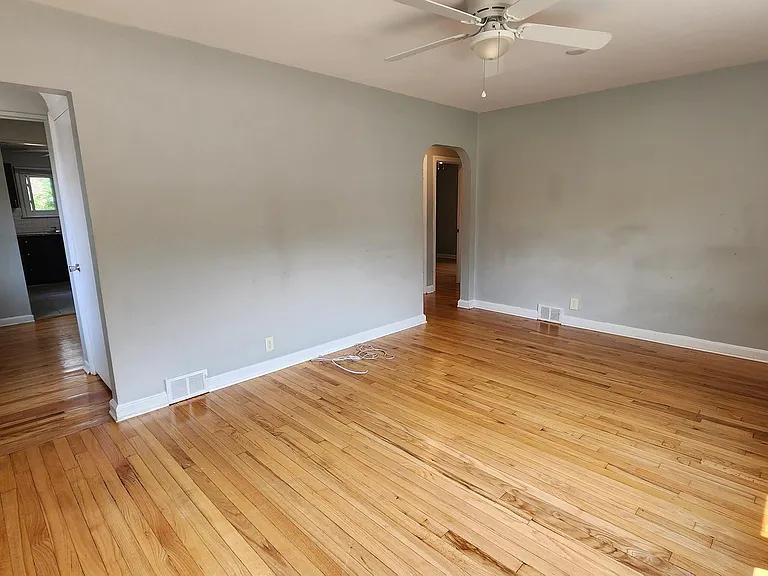 225 Deptford Rd — Photo 7