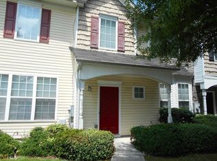 6089 Camden Forrest Dr, Riverdale, GA