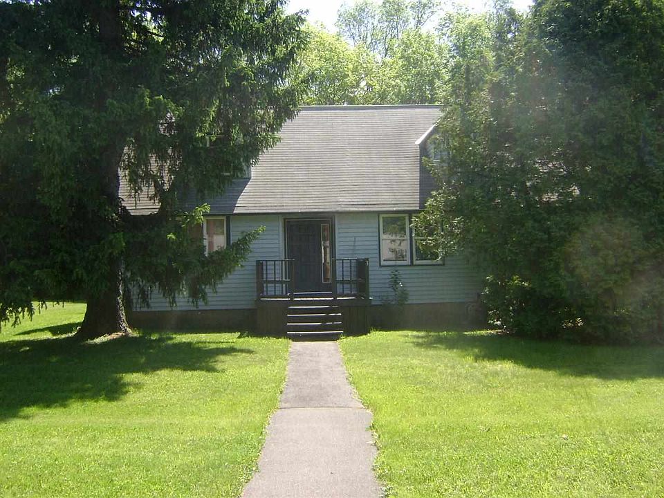 1st image of 5 Veeder Dr