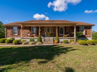 4702 Three Lakes Rd, Crestwood, KY 40014