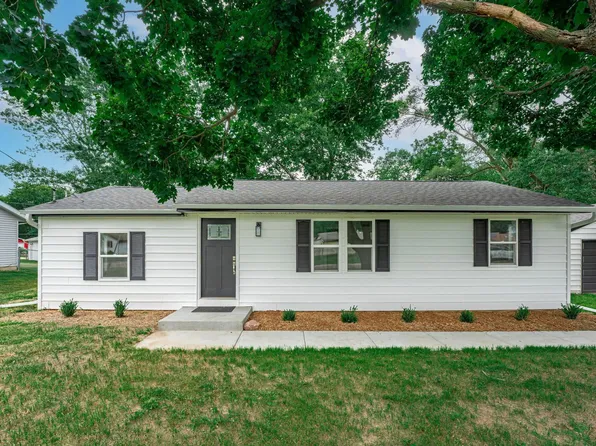 11708 Dorothea Ave, Machesney Park, IL 61115