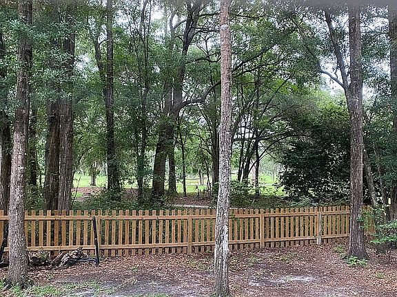 Large wrap around backyard 