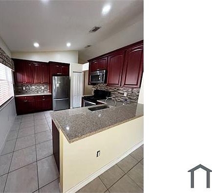 2nd image of 4800 SW 152nd Way