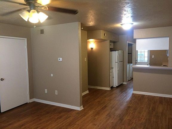 3rd image of 1416 Sombre Vista Dr