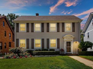 401 68th St, Kenosha, WI 53143