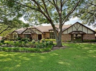 710 Spinner Rd, Desoto, TX 75115