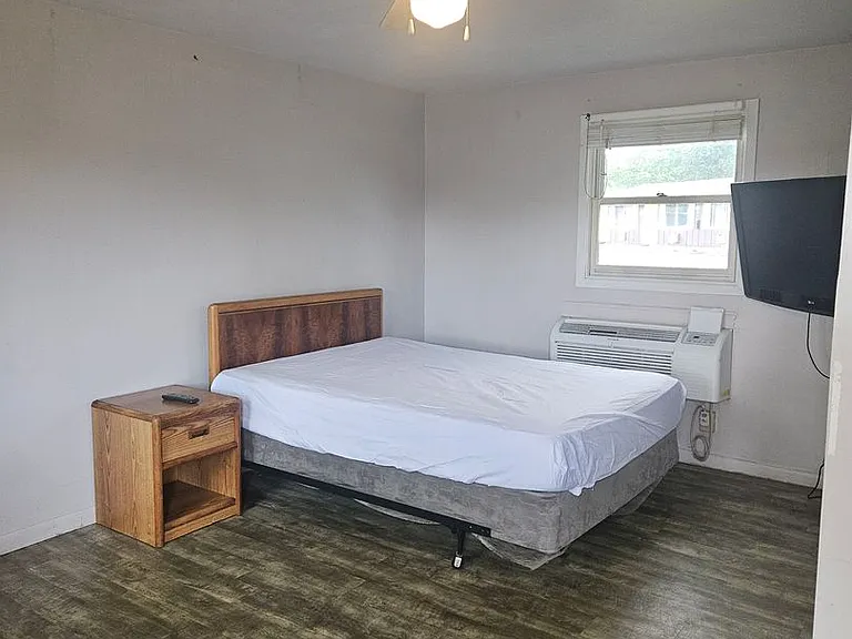 Rapids Studio Apartments — Photo 2