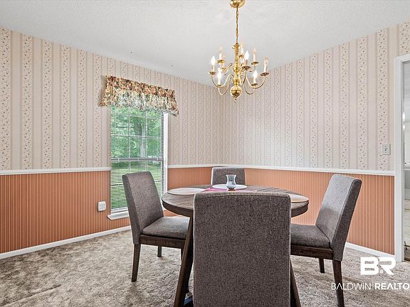 5th image of 46109 Dawn Cir